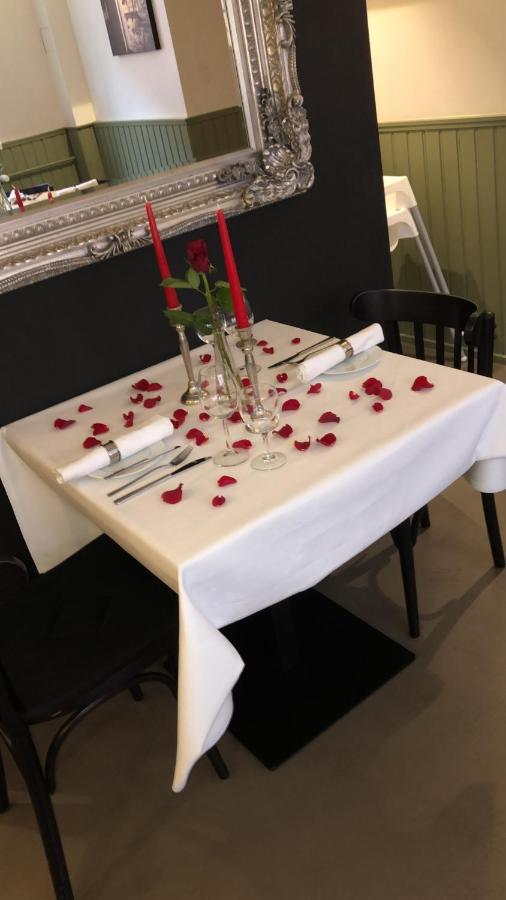 Hotel Restaurant Goldenes Ross Gollheim Kültér fotó