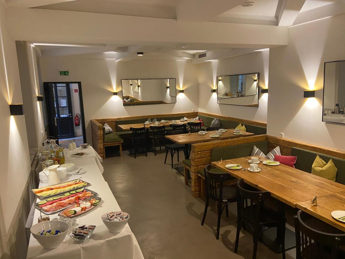 Hotel Restaurant Goldenes Ross Gollheim Kültér fotó