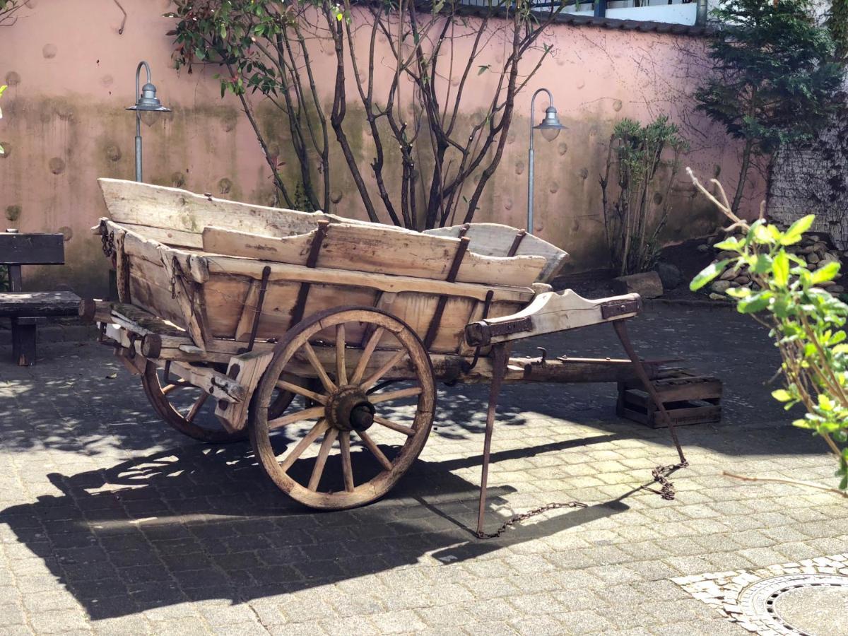 Hotel Restaurant Goldenes Ross Gollheim Kültér fotó